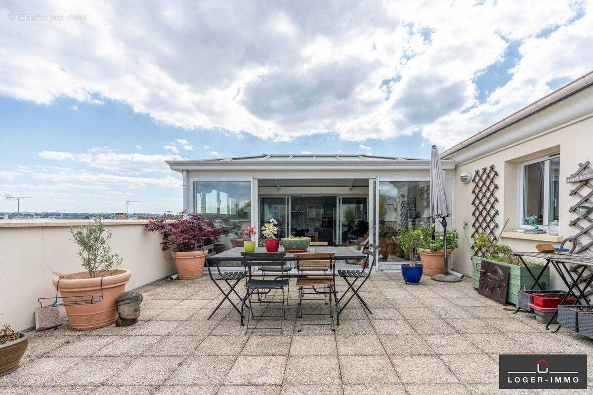 Appartement à NEUILLY-PLAISANCE