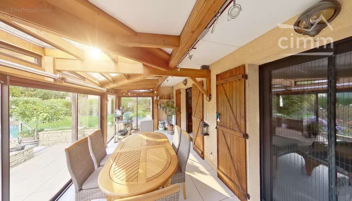 Maison à VAULX-EN-VELIN