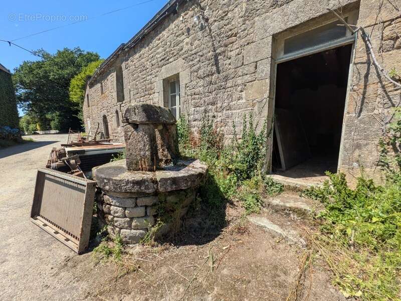Maison à LOCMALO