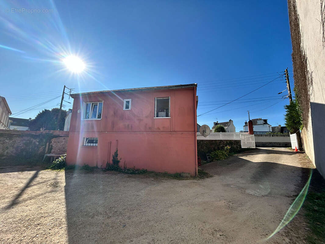 Commerce à DOUARNENEZ