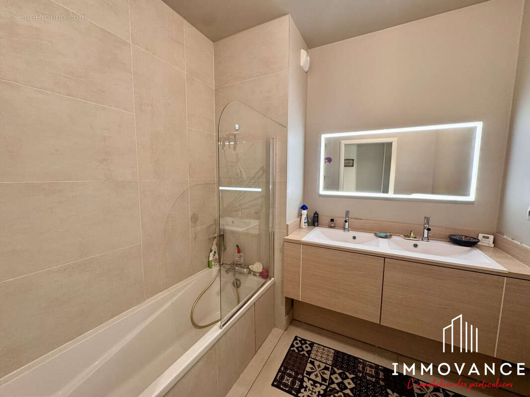 Appartement à CASTELNAU-LE-LEZ