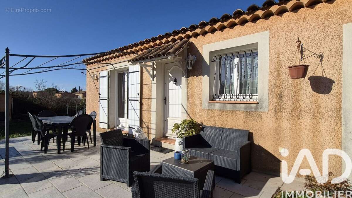 Photo 3 - Maison à REGUSSE