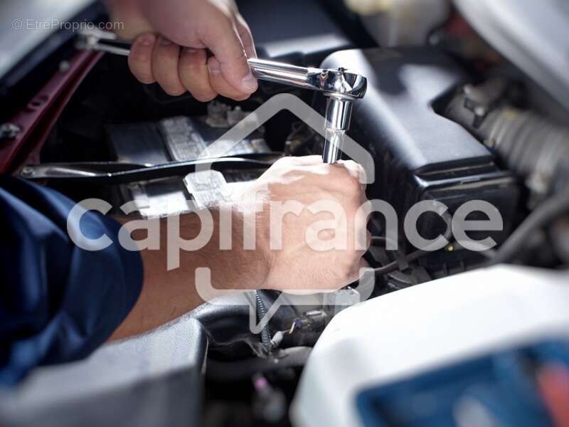 Commerce à SAINT-PRIEST