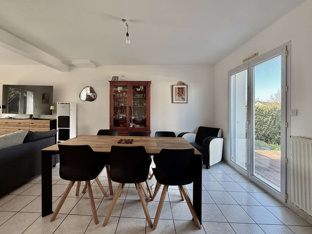 Maison à VERN-SUR-SEICHE