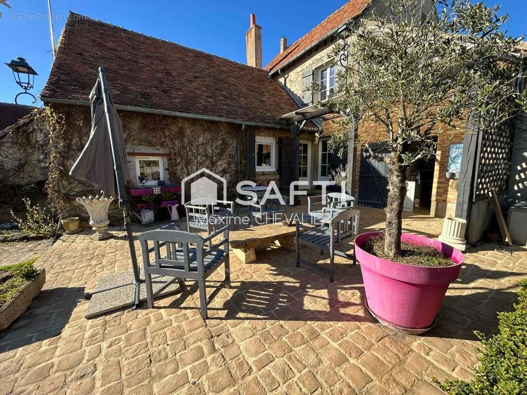 Maison 312 m² à Nohant-Vic  - photo 9