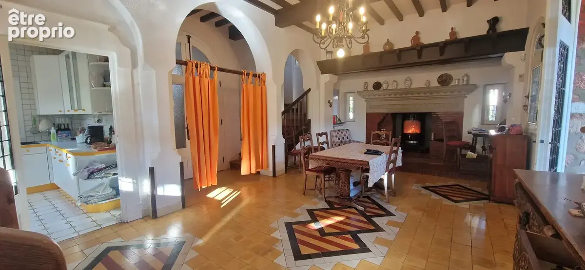 Prades - maison bourgeoise authentique en marbre rose - piscine - vue canigou - photo 6