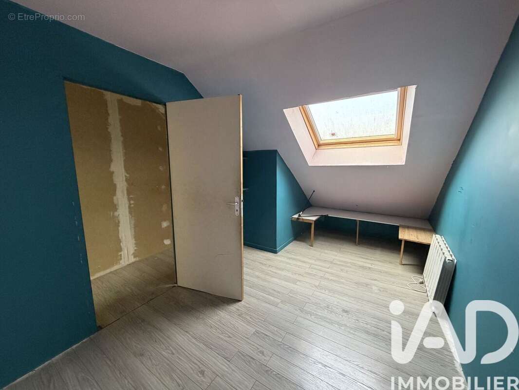 Photo 8 - Maison à LE BREUIL