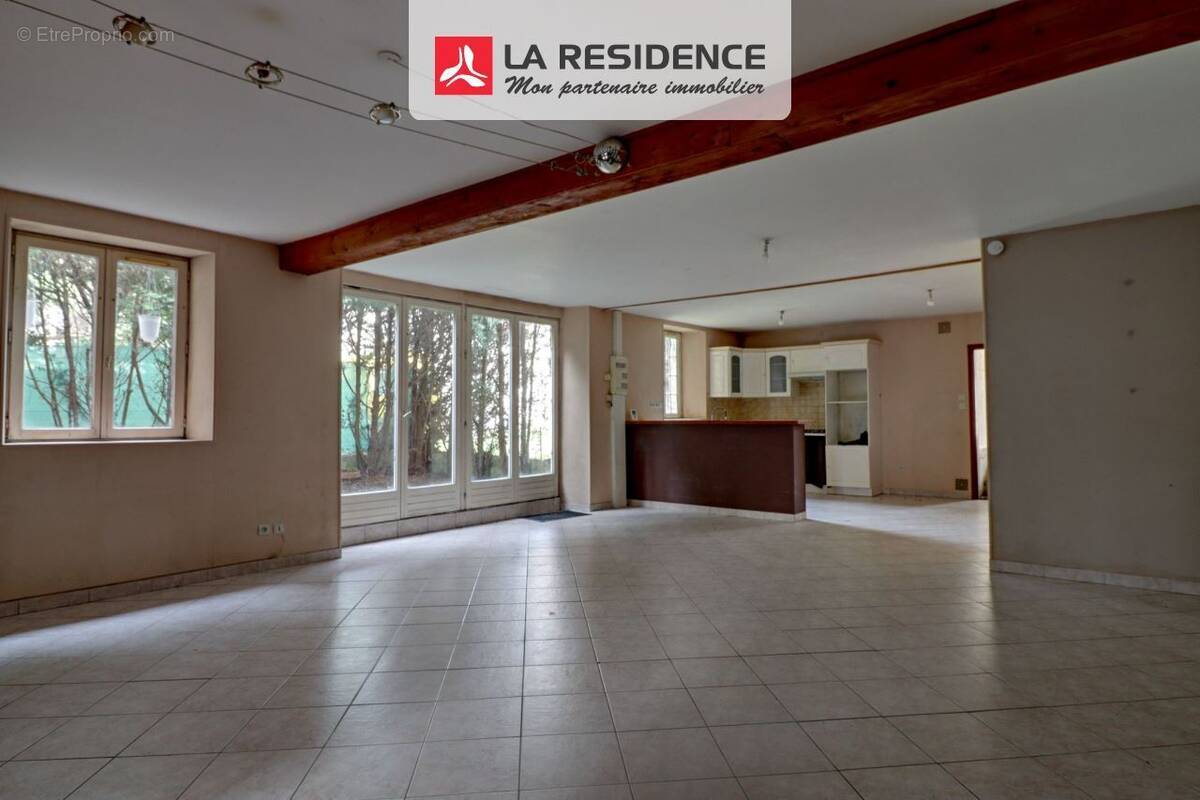 Appartement à MAREIL-SUR-MAULDRE