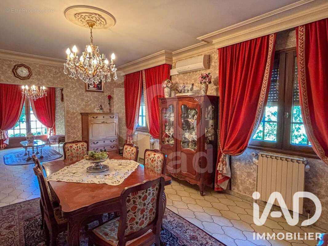 Maison 192 m² à Premilhat  - photo 4
