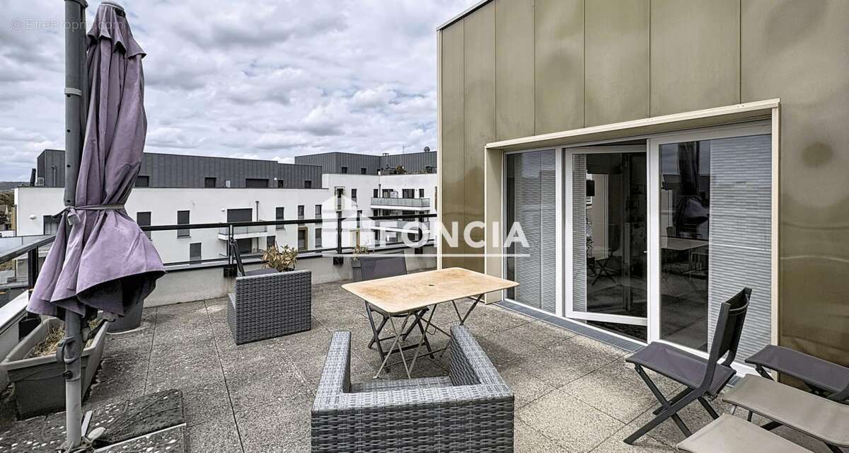 Appartement à FRESNES