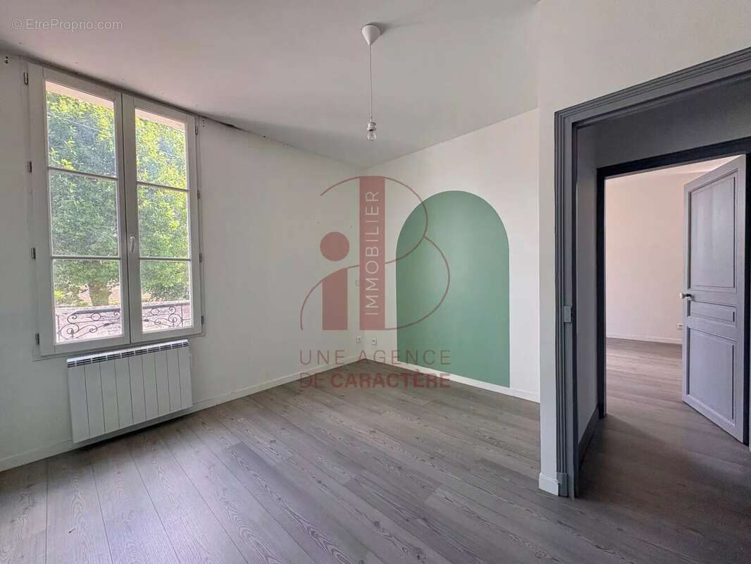 Maison à SAINT-MARTIN-EN-BIERE