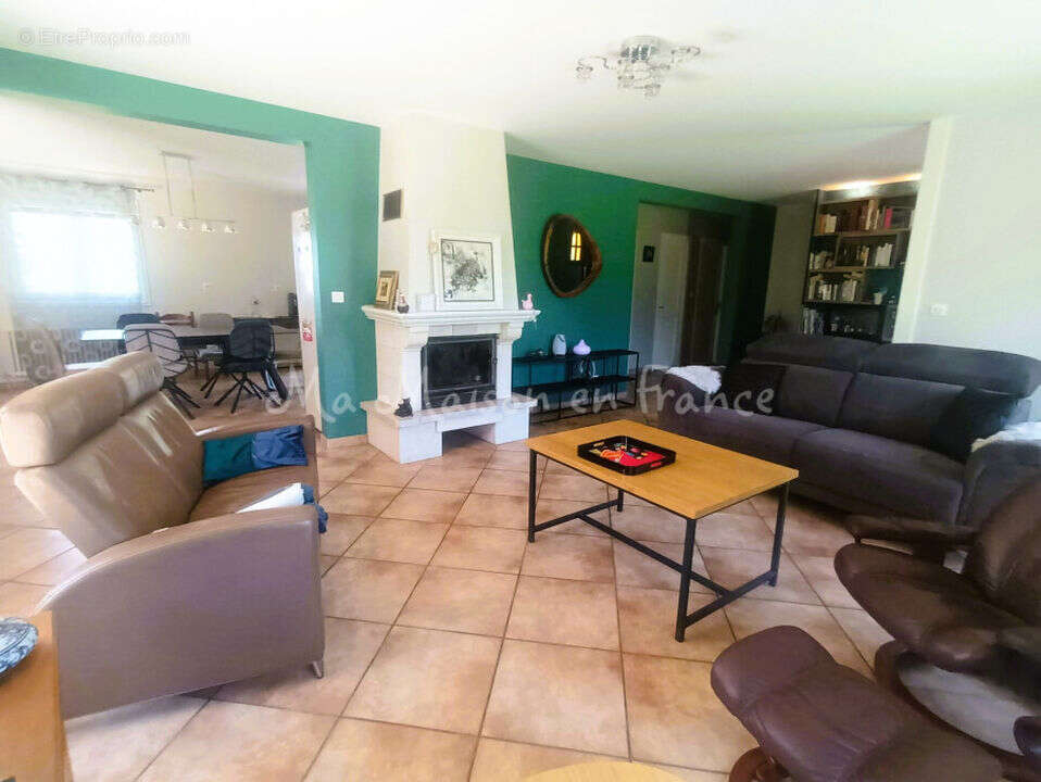 Maison à VARENNES-SUR-ALLIER