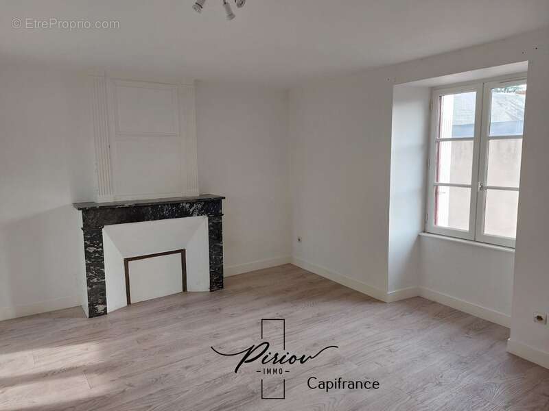 Appartement à MONTREUIL-BELLAY