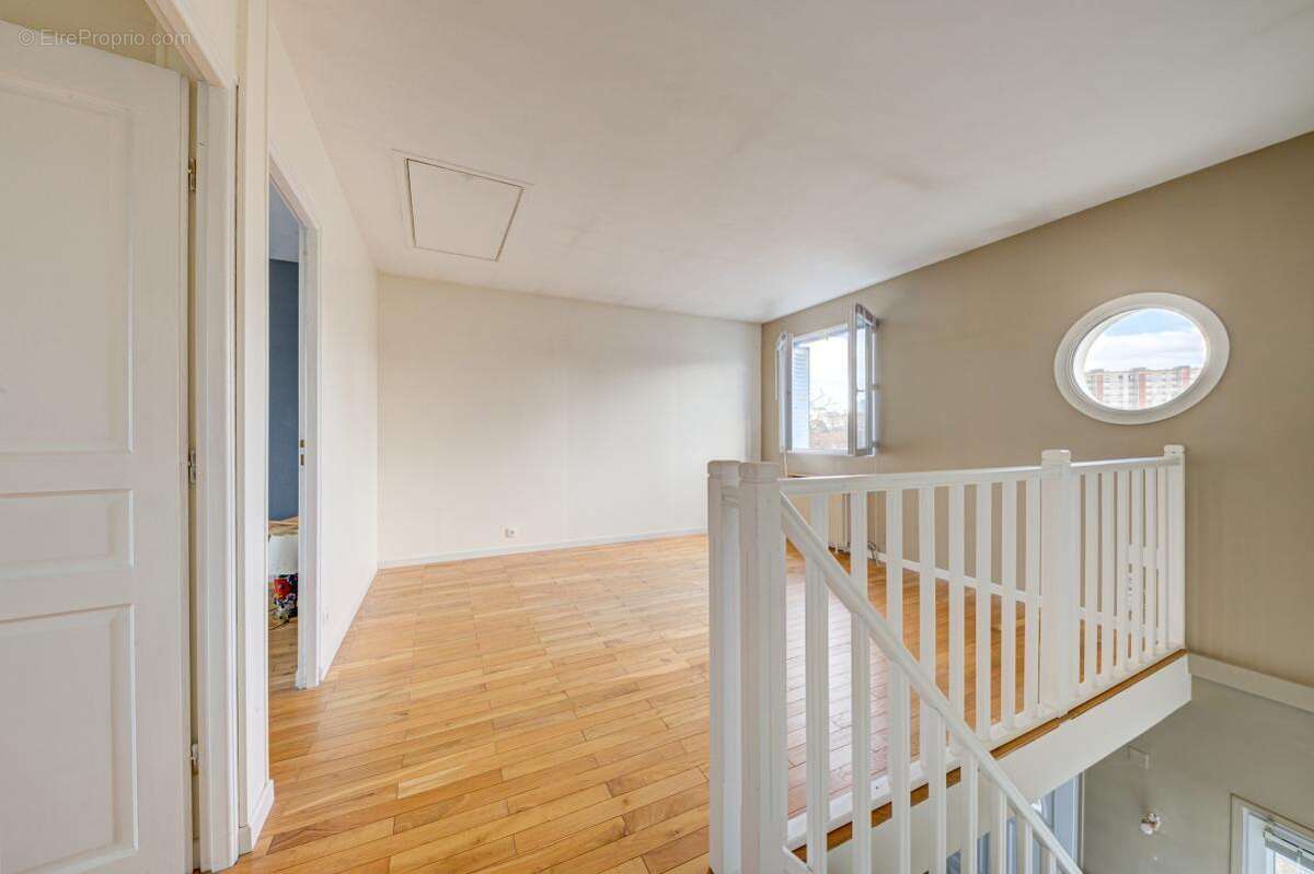 Maison à NANTERRE