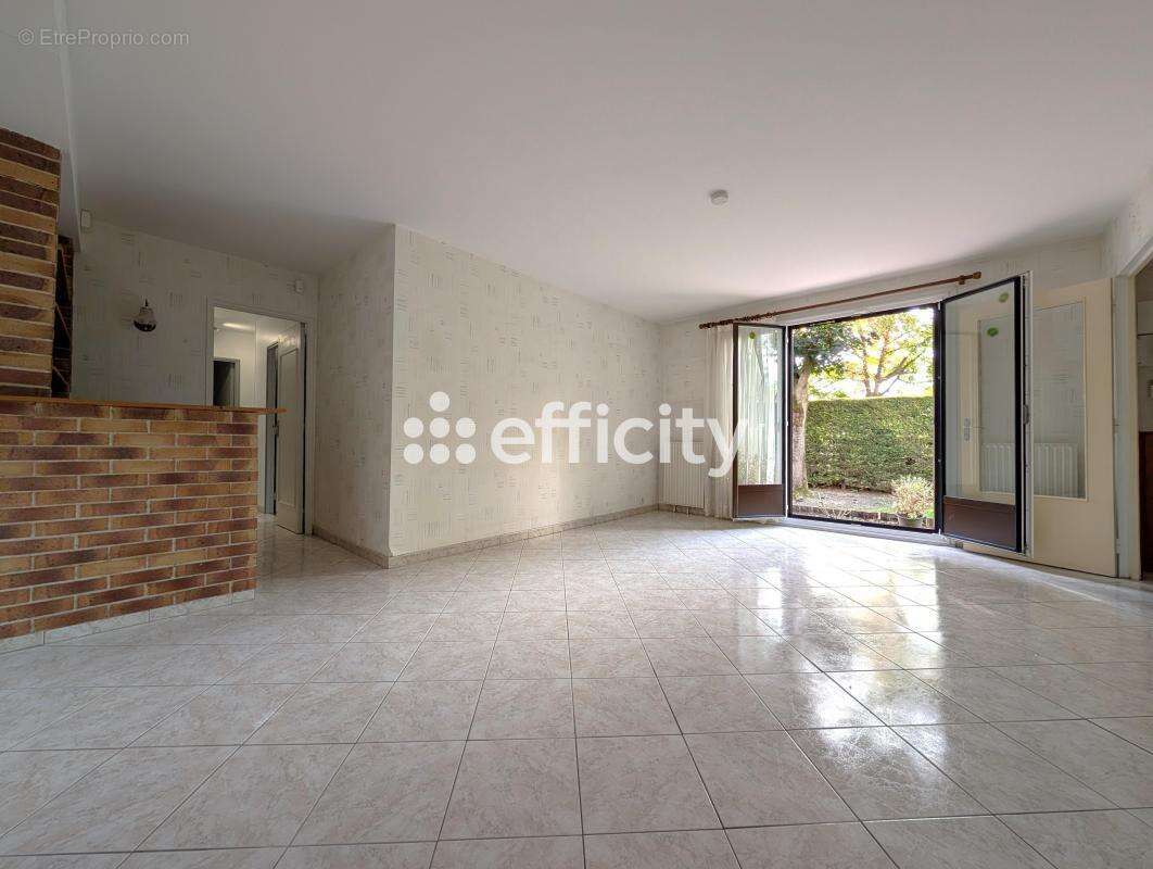 Appartement à EPINAY-SUR-SEINE