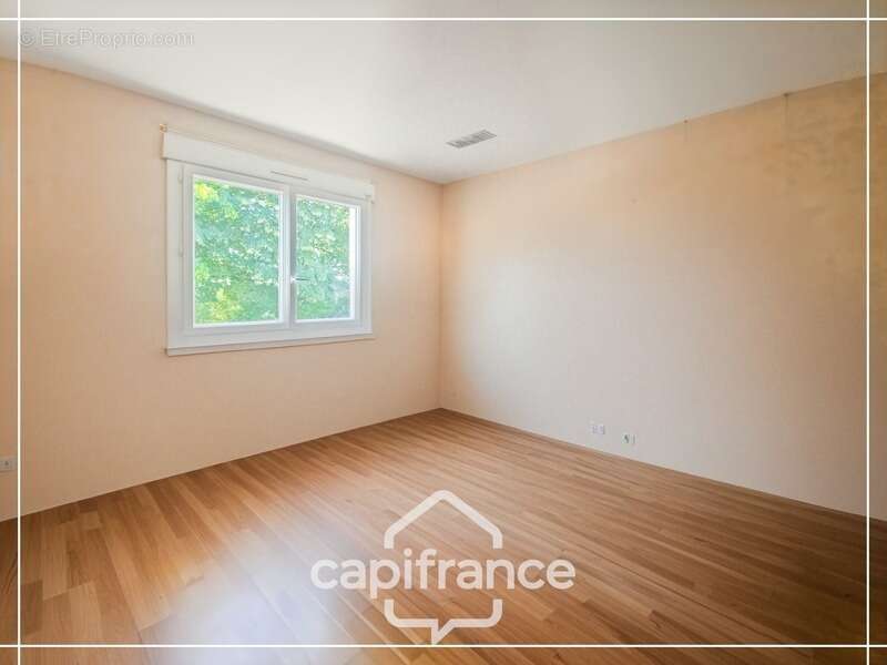 Maison avec sous-sol, 3 chambres, jardin, garage, accès de plain pied depuis la terrasse - photo 8