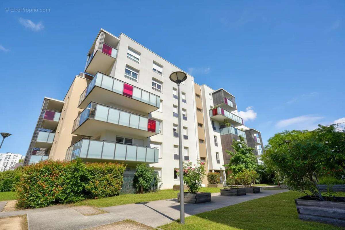 Appartement 3 pièces de 78,4 m² à Saint-Fons - photo 12