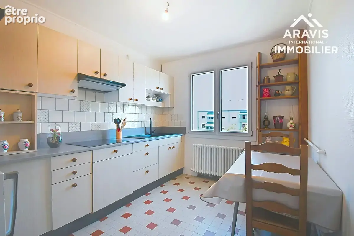 T3 de 56 m2 avec garage et parking privatif - photo 3