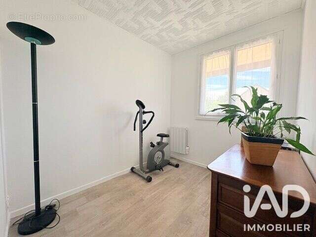 Appartement 65 m² à Montigny-Le-Bretonneux  - photo 4
