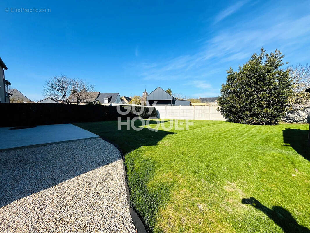 Maison à LE VIVIER-SUR-MER