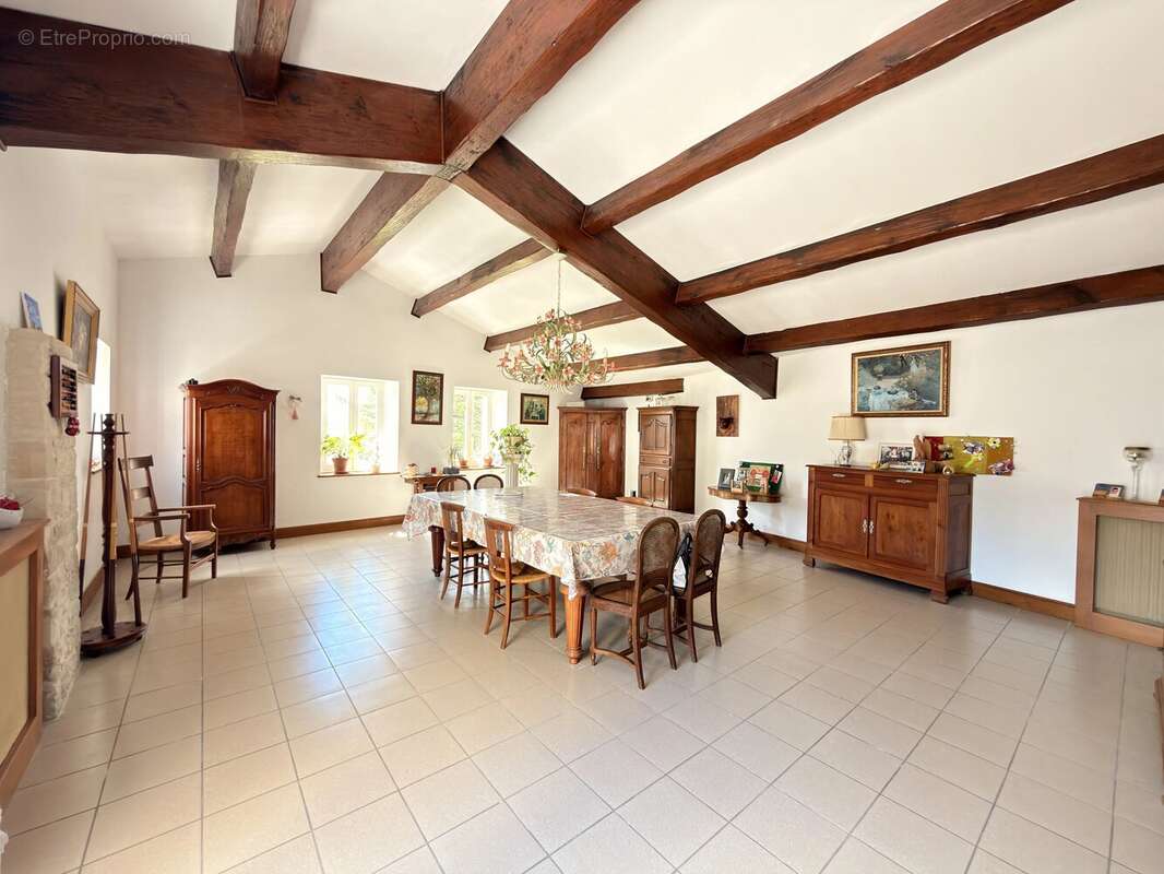 Maison à VILLEFAGNAN