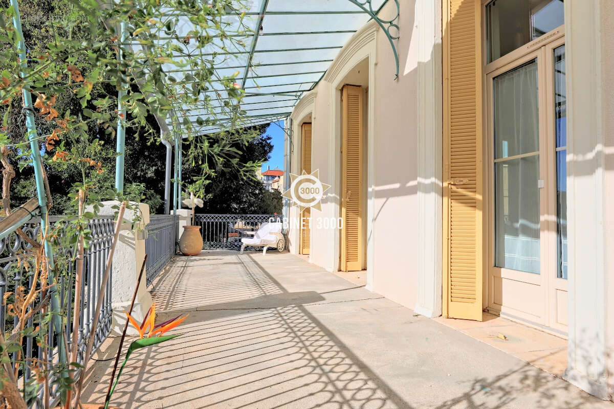 Appartement à HYERES