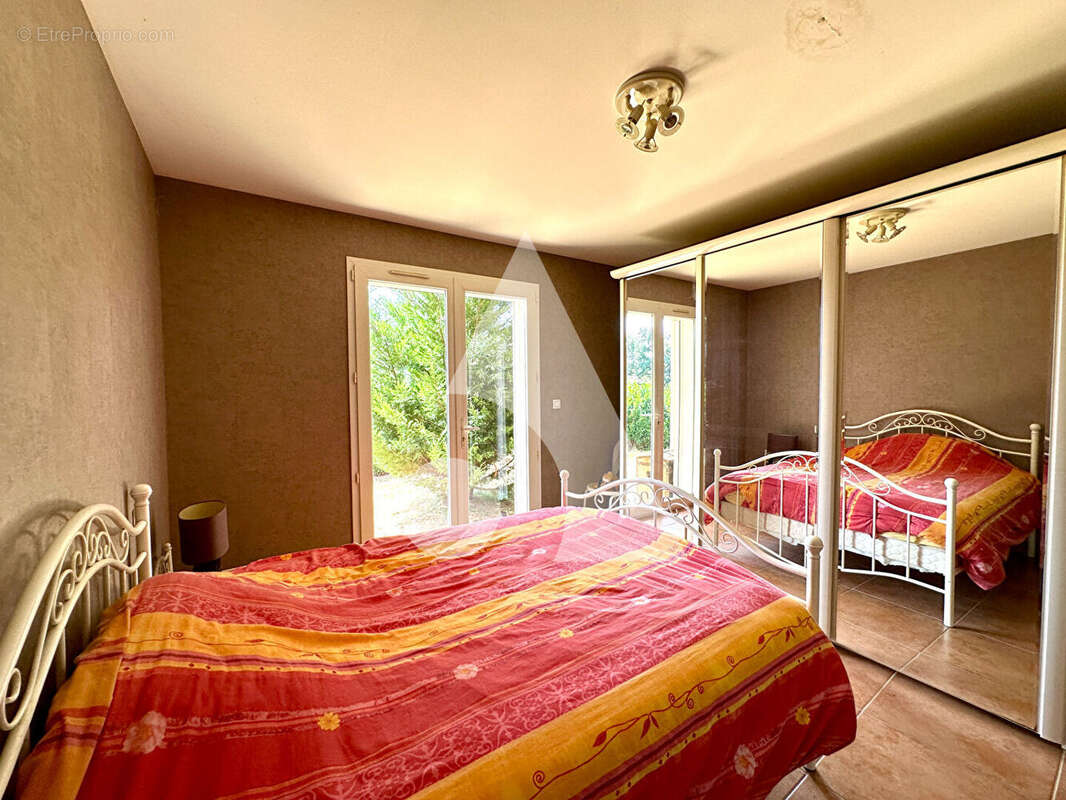 Maison à LISSAC-ET-MOURET