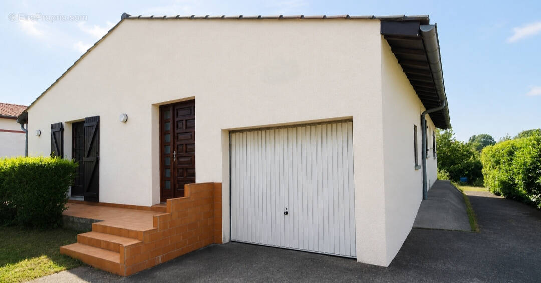 Maison à ROQUES