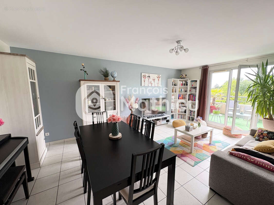 Appartement à AMBERIEUX-EN-DOMBES