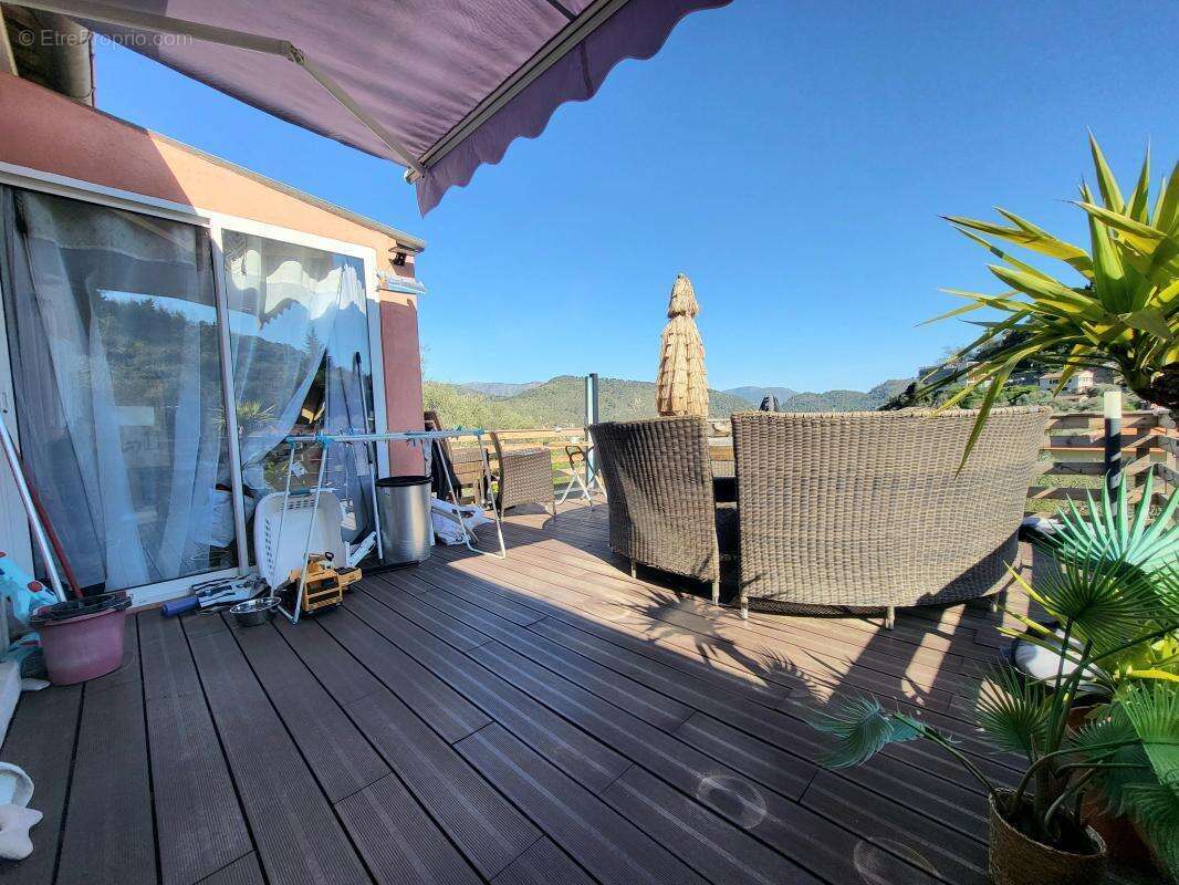 Maison 126 m² à Coaraze  - photo 2