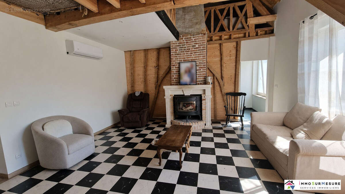 Maison 190 m² à Houvin-Houvigneul  - photo 3
