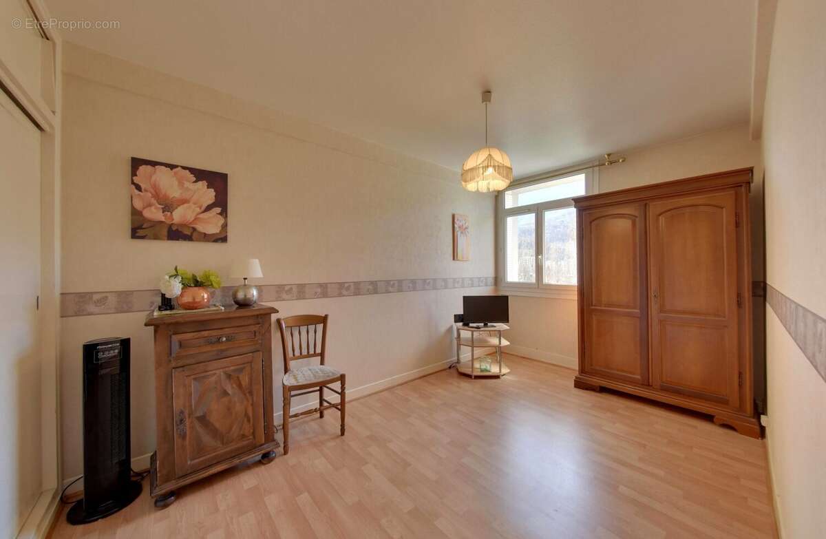 Appartement 69 m² à Seyssinet-Pariset  - photo 9