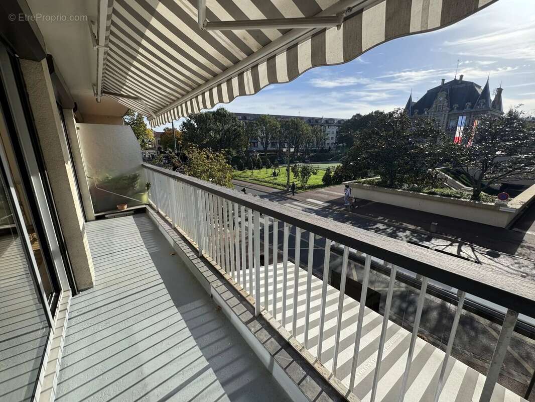 Appartement à RUEIL-MALMAISON
