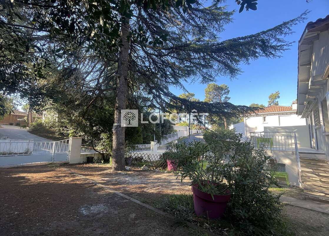 Maison à SAINT-GEORGES-DE-DIDONNE