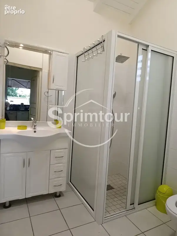 Pointe-Noire :Investissement rare à 5 logements, calme absolu - photo 11