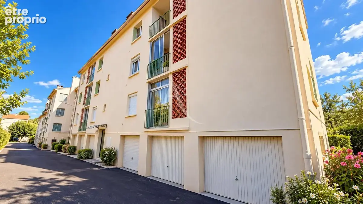 Appartement type 4  de 82.52m2 avec balcon au calme garage et atelier manosque - photo 11