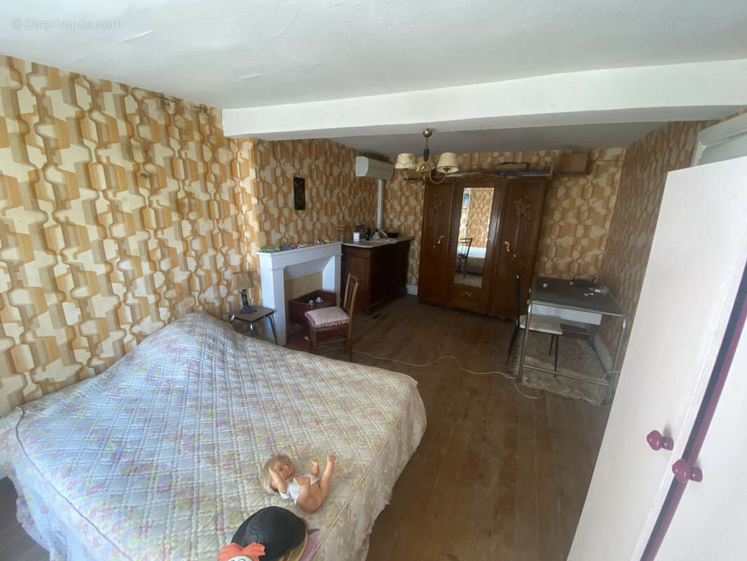 Maison de village à rénover   Environ 120 m2 habitables   Calme et potentiel - photo 18