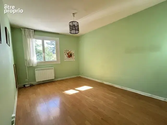 Côte Pavée Appartement T5 de 121,24m2 avec terrasse et stationnement aérien - photo 7