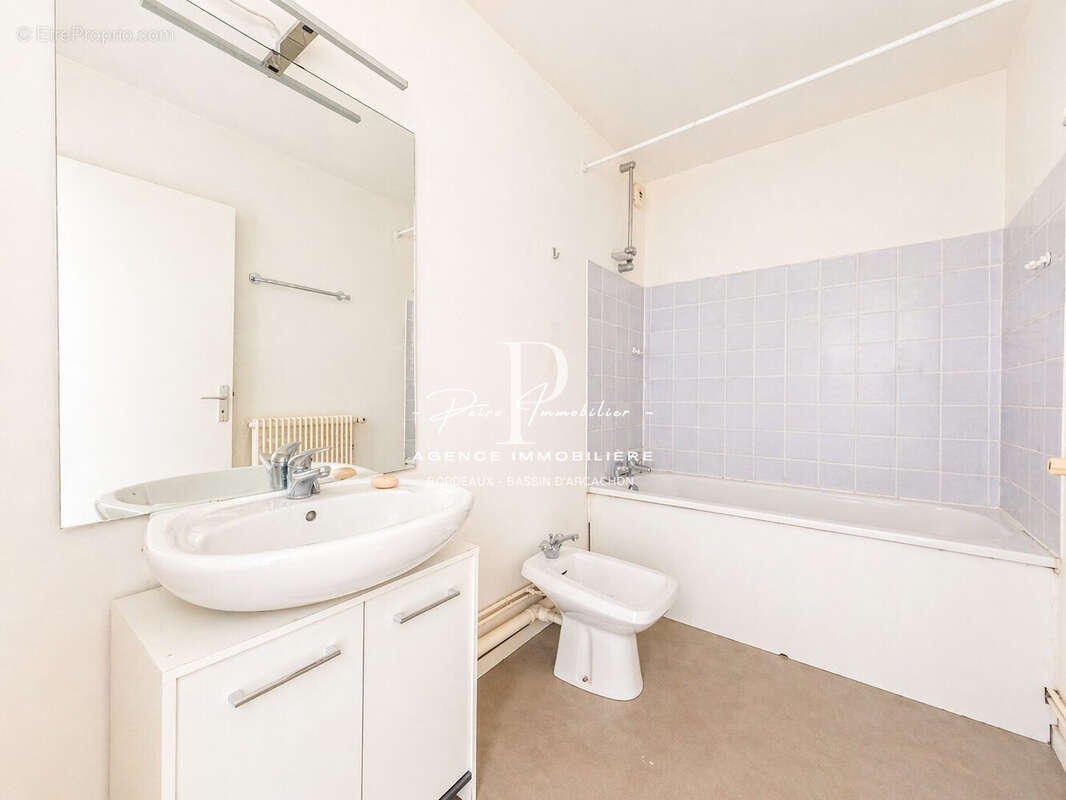 Appartement à BORDEAUX