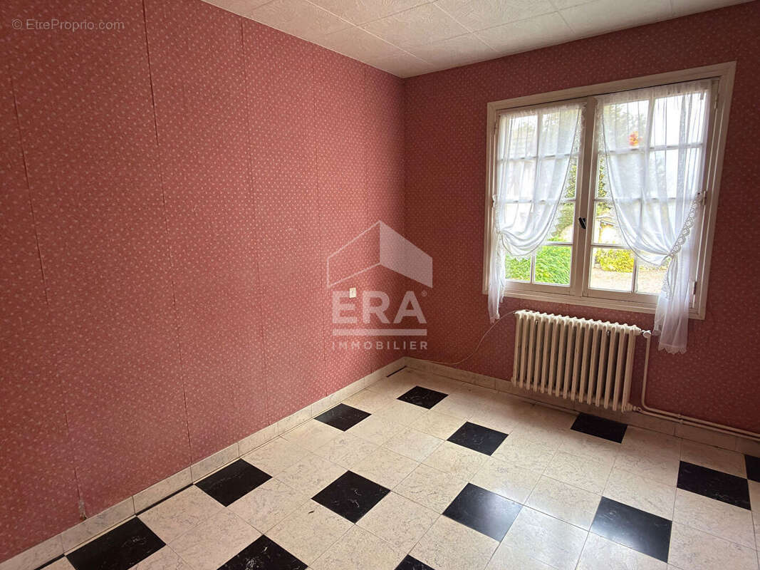 Maison à BRETTEVILLE-L&#039;ORGUEILLEUSE