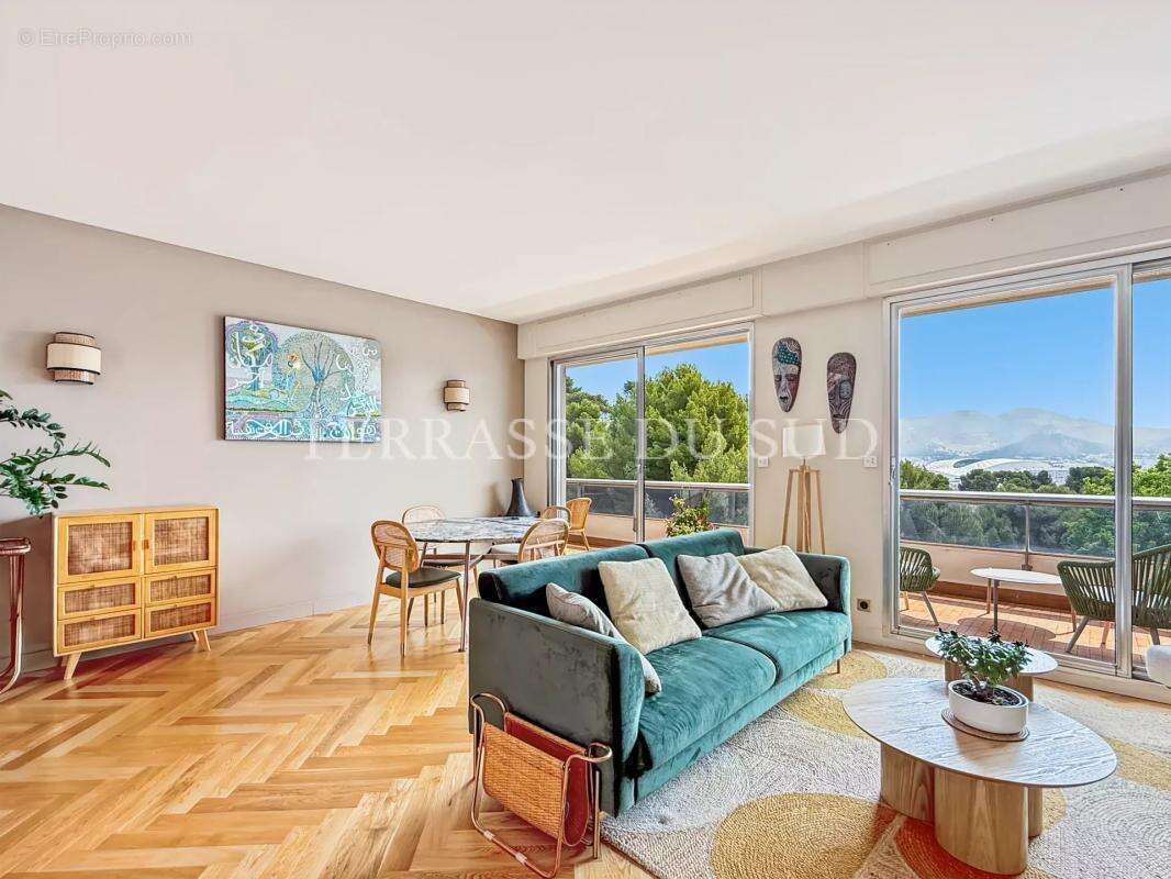 Appartement à MARSEILLE-8E