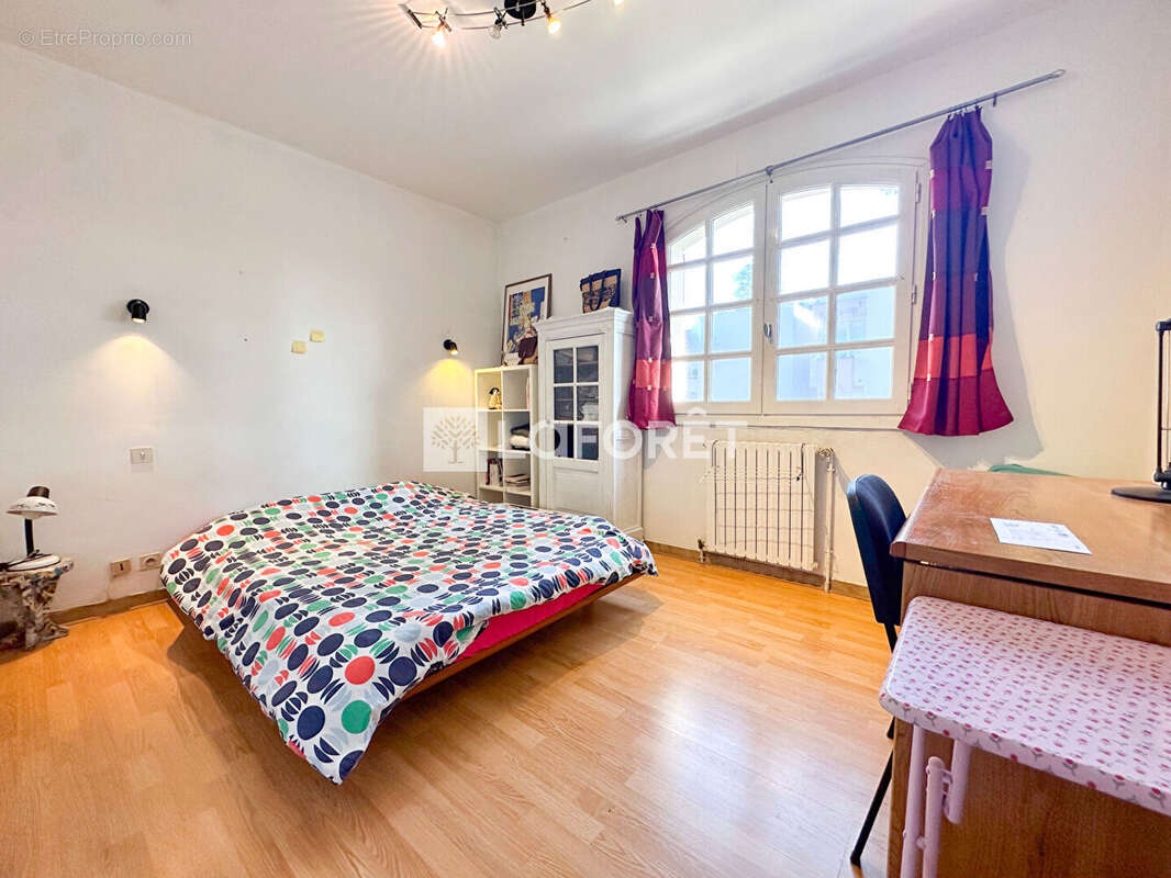 MAISON - 7 PIECES - 190 m2 - Hôpitaux-Facultés - photo 12