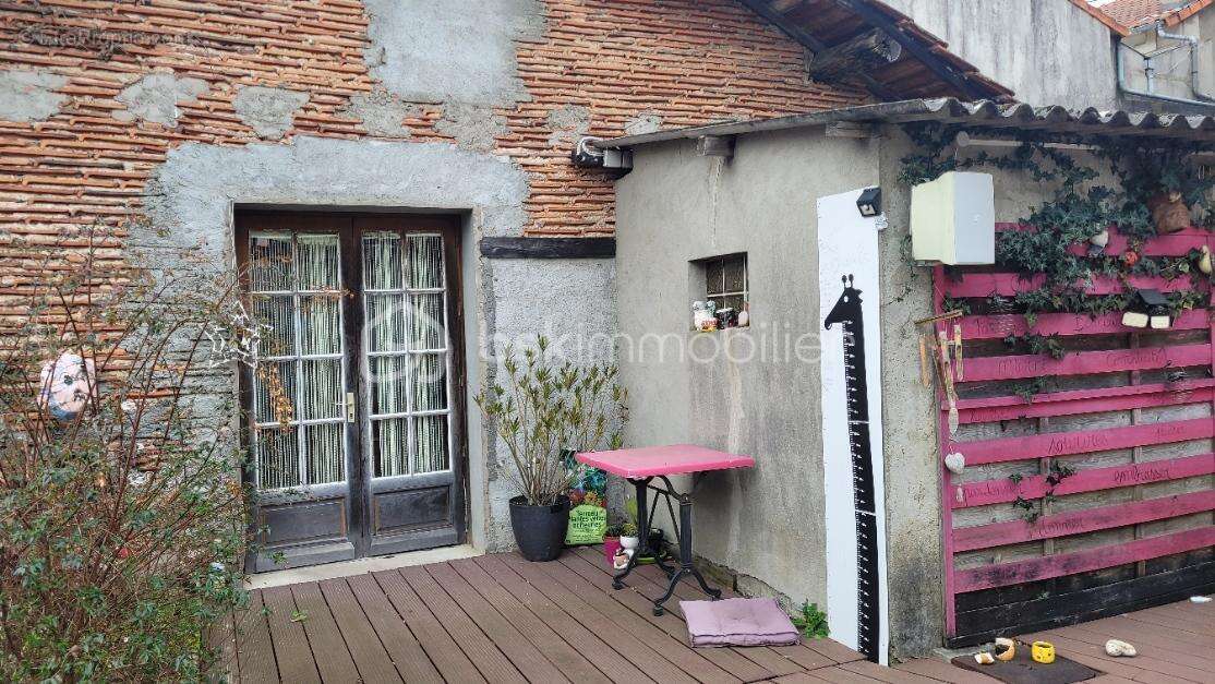 Maison à ROUMAZIERES-LOUBERT