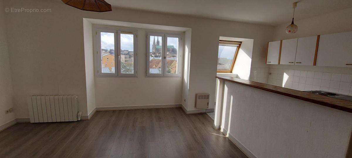 Appartement 37 m² à Chartres  - photo 4