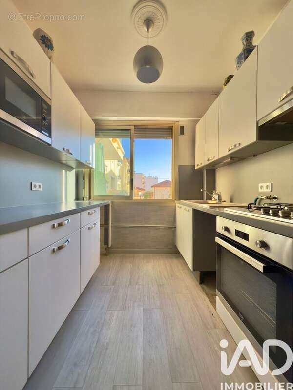 Photo 3 - Appartement à SAINT-LAURENT-DU-VAR