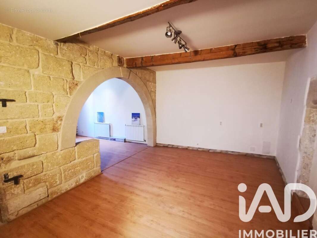 Photo 4 - Appartement à GALLARGUES-LE-MONTUEUX