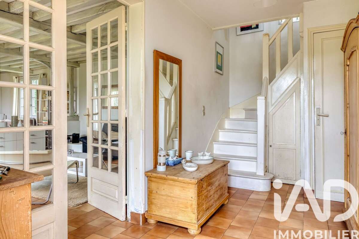Maison 137 m² à Saint-Gatien-Des-Bois  - photo 4