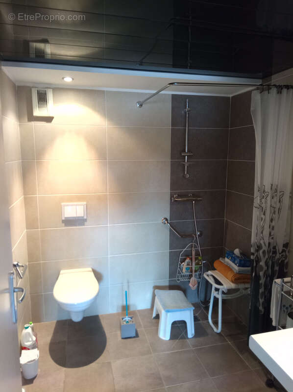 Appartement à LA CRAU