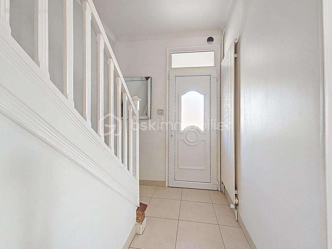 Maison à LES PAVILLONS-SOUS-BOIS