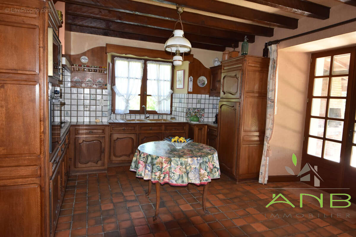 Maison à CHAMPNIERS-ET-REILHAC